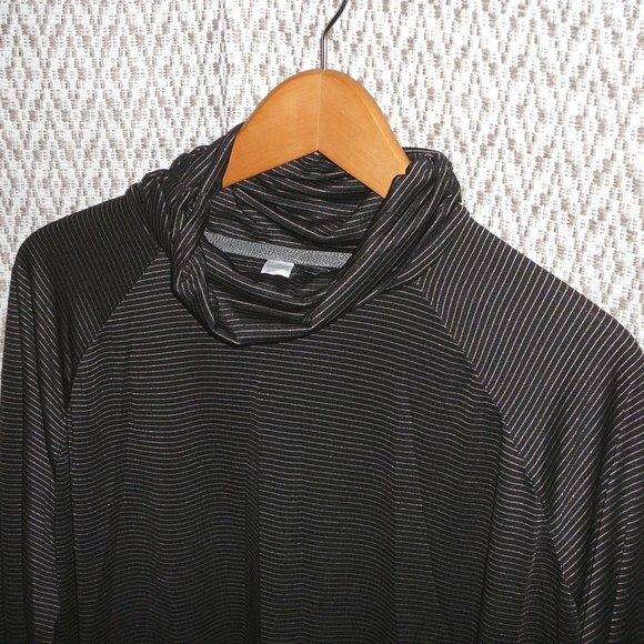 Spalding Speed Dry Black Gold Striped Pullover Turtleneck Athleisure Top 1X NWT - Picture 3 of 11